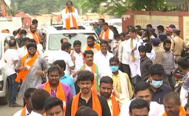 Srikakulam: ఉత్తరాంధ్రలో బీజేపీ జలం కోసం జనపోరు యాత్ర.. Srikakulam: ఉత్తరాంధ్రలో బీజేపీ జలం కోసం జనపోరు యాత్ర..