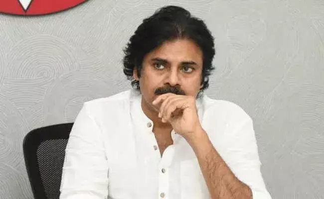 Pawan Kalyan : వైసీపీ సర్కార్ లోపభూయిష్టమైన విధానాల వల్లే ఏపీలో విద్యుత్ సంక్షోభం : పవన్ కళ్యాణ్ Pawan Kalyan : వైసీపీ సర్కార్ లోపభూయిష్టమైన విధానాల వల్లే ఏపీలో విద్యుత్ సంక్షోభం : పవన్ కళ్యాణ్