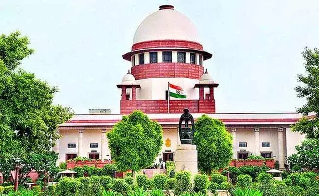 Supreme court : ఏపీలో నిధుల దారి మళ్లింపుపై సుప్రీంకోర్టు ఆగ్రహం Supreme court : ఏపీలో నిధుల దారి మళ్లింపుపై సుప్రీంకోర్టు ఆగ్రహం