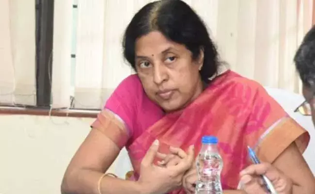 Srilakshmi : సీనియర్ ఐఏఎస్ శ్రీలక్ష్మికి హైకోర్టులో చుక్కెదురు Srilakshmi : సీనియర్ ఐఏఎస్ శ్రీలక్ష్మికి హైకోర్టులో చుక్కెదురు