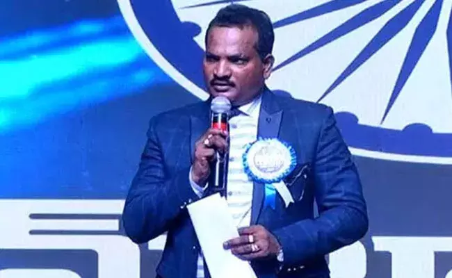 Jai Bhim Bharat Party: ఏపీలో కొత్త రాజకీయ పార్టీ.. జై భీం భారత్ పార్టీ పేరుతో.. Jai Bhim Bharat Party: ఏపీలో కొత్త రాజకీయ పార్టీ.. జై భీం భారత్ పార్టీ పేరుతో..