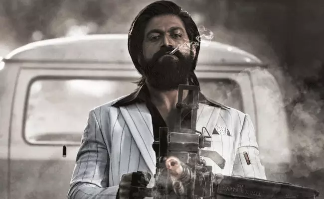 KGF Chapter 2: యశ్ కేజీఎఫ్ 2.. కలెక్షన్స్ లో రికార్డ్.. KGF Chapter 2: యశ్ కేజీఎఫ్ 2.. కలెక్షన్స్ లో రికార్డ్..