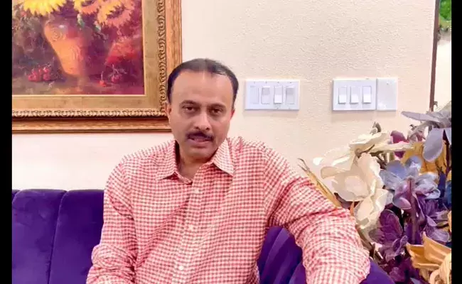 Banjara Hills: బంజారా హిల్స్ భూ ఆక్రమణ కేసు.. క్లారిటీ ఇచ్చిన మాజీ ఎంపీ సోదరుడి కుమారుడు.. Banjara Hills: బంజారా హిల్స్ భూ ఆక్రమణ కేసు.. క్లారిటీ ఇచ్చిన మాజీ ఎంపీ సోదరుడి కుమారుడు..
