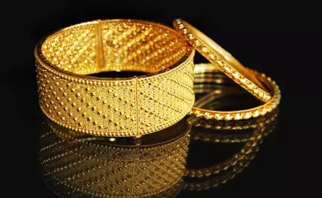 Gold and Silver Rates Today : స్ధిరంగానే బంగారం... భారీగా తగ్గిన వెండి ధరలు... మార్కెట్లో ఈ రోజు ఇలా..!