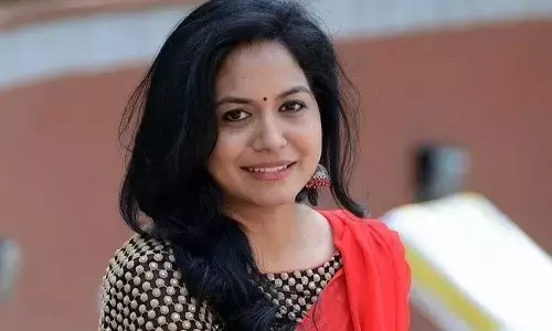Singer Sunitha: దండం రా నాయనా.. వైరల్ పోస్ట్‌పై సునీత రియాక్షన్..
