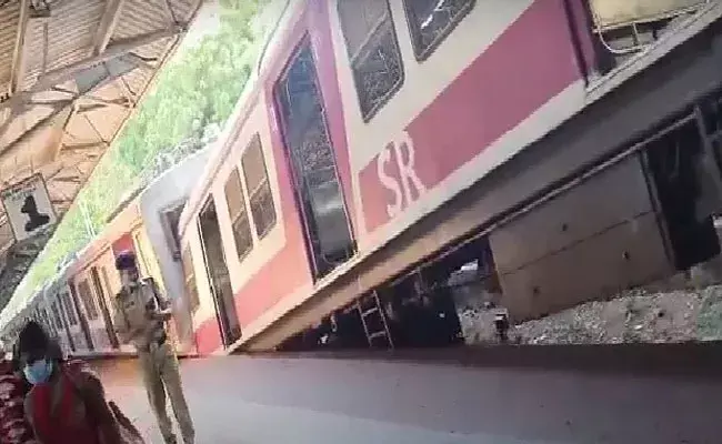 Chennai: ప్లాట్ఫామ్పైకి దూసుకెళ్లిన రైలు.. భయంతో ప్రయాణికుల పరుగులు.. Chennai: ప్లాట్ఫామ్పైకి దూసుకెళ్లిన రైలు.. భయంతో ప్రయాణికుల పరుగులు..