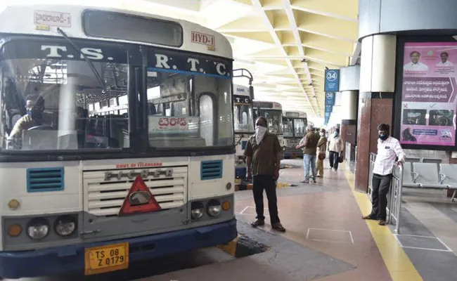 TSRTC: టీఎస్ఆర్టీసీ బోర్డు కీలక నిర్ణయాలు.. త్వరలోనే పలు సంస్కరణలు.. TSRTC: టీఎస్ఆర్టీసీ బోర్డు కీలక నిర్ణయాలు.. త్వరలోనే పలు సంస్కరణలు..