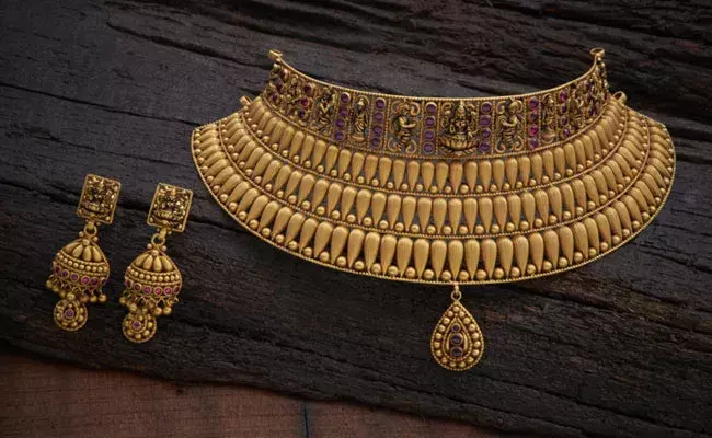 Gold and Silver Rates Today: మారని బంగారం ధరలు.. తగ్గిన వెండి..