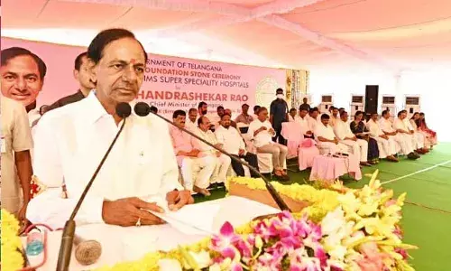 KCR : మతం పిచ్చిలో పడితే మనం ప్రమాదంలో పడతాం : కేసీఆర్‌