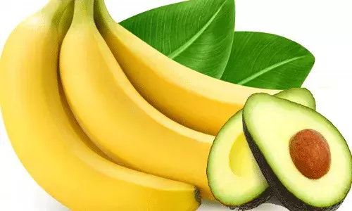 Beat the Heat: వేసవిలో కూలింగ్ ఏజెంట్లు.. అవకాడోలు, అరటిపండ్లు.. మరికొన్ని Beat the Heat: వేసవిలో కూలింగ్ ఏజెంట్లు.. అవకాడోలు, అరటిపండ్లు.. మరికొన్ని