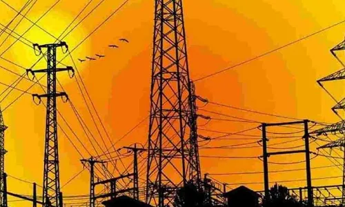 Andhra Pradesh : ఏపీలో మరో 15 రోజులు పరిశ్రమలకు విద్యుత్ కోతలు Andhra Pradesh : ఏపీలో మరో 15 రోజులు పరిశ్రమలకు విద్యుత్ కోతలు