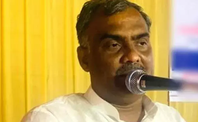Girish Chandra Yadav: మంత్రిని కొరికిన ఎలుక.. నిద్రమత్తులో పాము అనుకొని.. Girish Chandra Yadav: మంత్రిని కొరికిన ఎలుక.. నిద్రమత్తులో పాము అనుకొని..