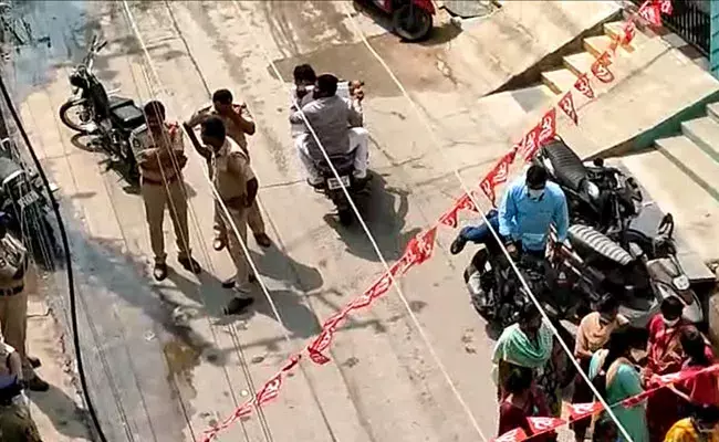 Tirupati: సీఎం జగన్ సభలో తిరుపతి పోలీసుల ఓవరాక్షన్‌.. టీవీ-5 ప్రతినిధులతో దురుసు ప్రవర్తన..