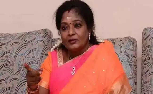 Tamilisai Soundararajan : సరూర్నగర్లో జరిగిన హత్యపై స్పందించిన గవర్నర్ తమిళ సై Tamilisai Soundararajan : సరూర్నగర్లో జరిగిన హత్యపై స్పందించిన గవర్నర్ తమిళ సై