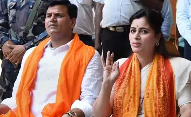 Navneet Kaur : ఉద్దవ్ ఠాక్రే కుర్చీ కోసం ఎంతకైనా దిగజారుతారు : నవనీత్ కౌర్ Navneet Kaur : ఉద్దవ్ ఠాక్రే కుర్చీ కోసం ఎంతకైనా దిగజారుతారు : నవనీత్ కౌర్