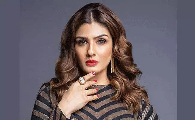 Raveena Tandon: బాడీ షేమింగ్ పై ప్రశ్న .. రవీనా ఘాటు రిప్లై Raveena Tandon: బాడీ షేమింగ్ పై ప్రశ్న .. రవీనా ఘాటు రిప్లై