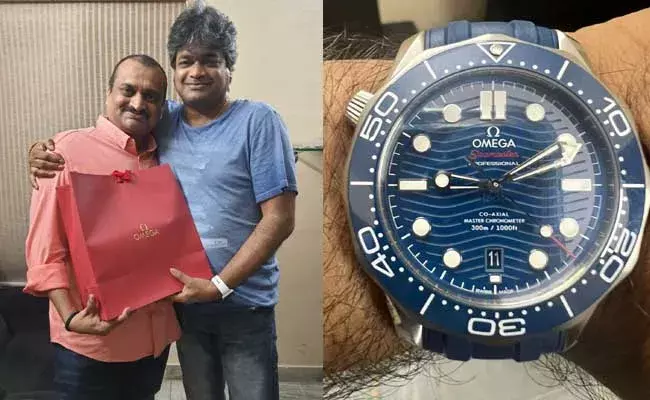 Bandla Ganesh : పదేళ్ళ గబ్బర్ సింగ్.. హరీష్ కి ఖరీదైన బహుమతి ఇచ్చిన బండ్ల...! Bandla Ganesh : పదేళ్ళ గబ్బర్ సింగ్.. హరీష్ కి ఖరీదైన బహుమతి ఇచ్చిన బండ్ల...!