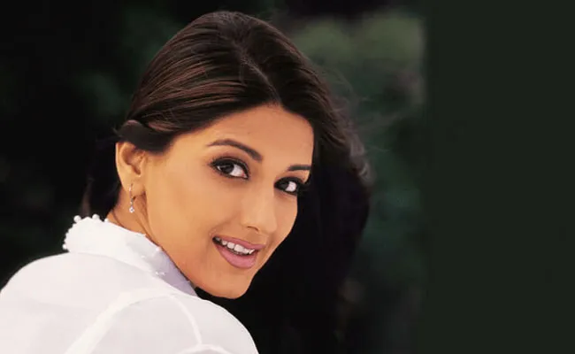 Sonali Bendre: టాలీవుడ్‌లోకి రీ ఎంట్రీ ఇవ్వనున్న మరో సీనియర్ నటి.. స్టార్ హీరోతో..