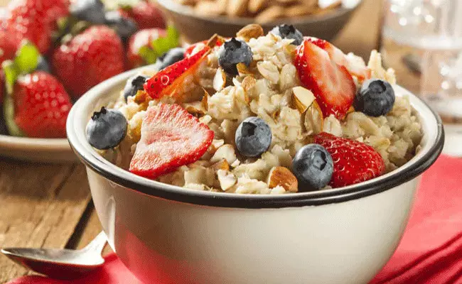 Oatmeal Diet: బరువు తగ్గడానికి ఓట్ మీల్ డైట్.. 7 రోజులు ఇలా చేస్తే.. Oatmeal Diet: బరువు తగ్గడానికి ఓట్ మీల్ డైట్.. 7 రోజులు ఇలా చేస్తే..