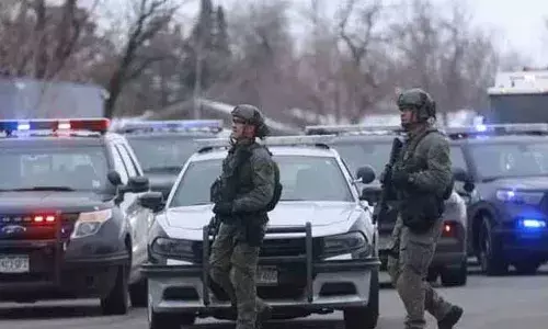 United States : అమెరికాలో కాల్పుల కలకలం.. ఇద్దరు మృతి, ముగ్గురికి గాయాలు