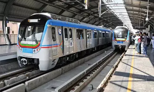 Hyderabad Metro: ఆకతాయి అసభ్య ప్రవర్తన.. మెట్రో లిప్ట్ ఎక్కి.. దుస్తులు విప్పి..