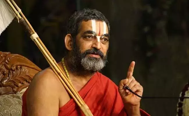 Chinna Jeeyar Swamy : ఏపీలో రోడ్ల దుస్థితిపై చినజీయర్ స్వామి వ్యంగ్యాస్త్రాలు