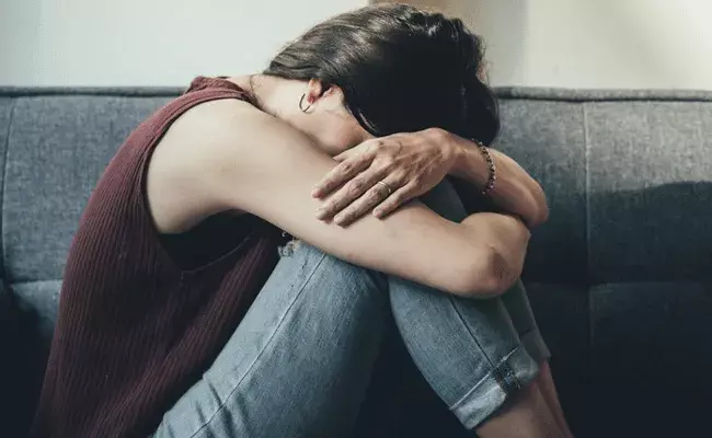 Depression: డిప్రెషన్ ని గుర్తించడం ఎలా.. సంకేతాలు ఏంటి?