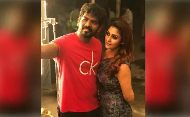 Nayanthara Vignesh: నయన్, విగ్నేష్ పెళ్లి కార్డు రెడీ.. సోషల్ మీడియాలో వైరల్.. Nayanthara Vignesh: నయన్, విగ్నేష్ పెళ్లి కార్డు రెడీ.. సోషల్ మీడియాలో వైరల్..