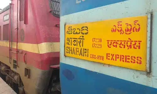 Fake Call : శబరి ఎక్స్‌ప్రెస్‌లో బాంబు ఉందంటూ పోలీసులకు ఫేక్‌ కాల్