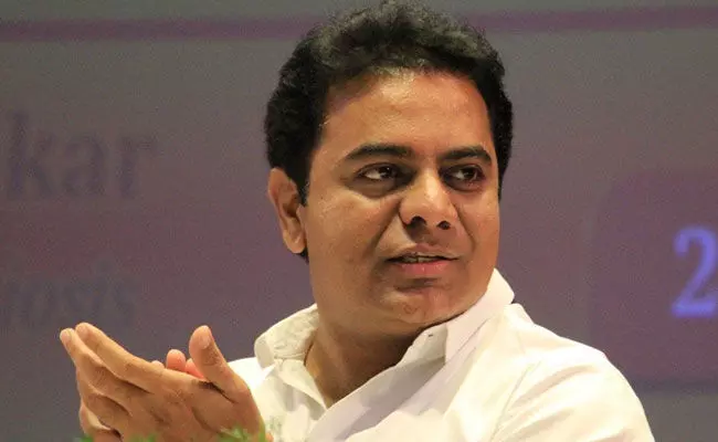KTR: తెలంగాణ పల్లెల్ని దేశానికే ఆదర్శంగా నిలుపుతున్నాం: కేటీఆర్ KTR: తెలంగాణ పల్లెల్ని దేశానికే ఆదర్శంగా నిలుపుతున్నాం: కేటీఆర్