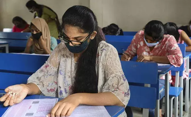 AP Inter Results 2022: ఏపీలో ఓ వాల్యుయేషన్ సెంటర్‌లో జవాబు పత్రాల గల్లంతు..?