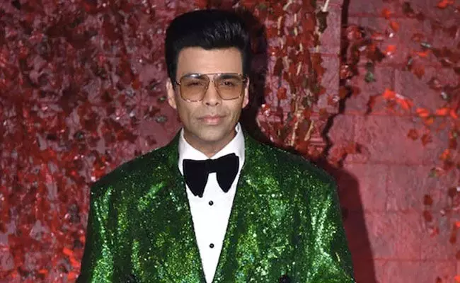 Karan Johar: బాలీవుడ్లో మళ్లీ కరోనా కలకలం.. కరణ్ జోహార్ పార్టీకి వెళ్లిన 55 మందికి పాజిటివ్..? Karan Johar: బాలీవుడ్లో మళ్లీ కరోనా కలకలం.. కరణ్ జోహార్ పార్టీకి వెళ్లిన 55 మందికి పాజిటివ్..?