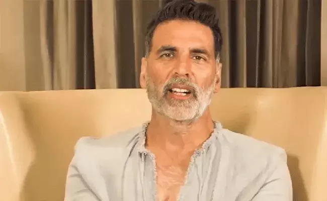 Akshay Kumar: భారీ బడ్జెట్ చిత్రం.. ప్రేక్షకులు లేక ప్రదర్శన నిలిపివేత Akshay Kumar: భారీ బడ్జెట్ చిత్రం.. ప్రేక్షకులు లేక ప్రదర్శన నిలిపివేత