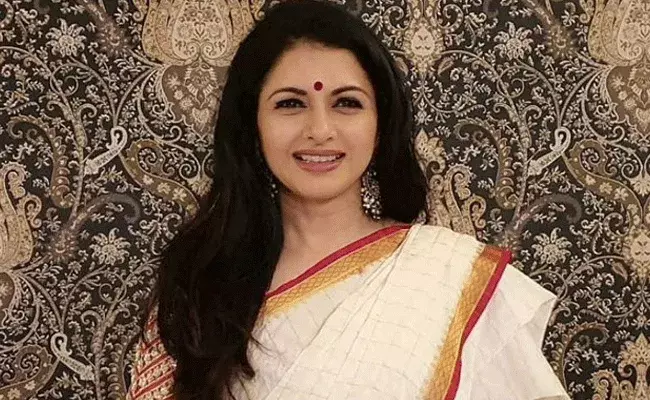Bhagyashree Shares Diet Tips: బీపీ కంట్రోల్ కు భాగ్యశ్రీ టిప్.. Bhagyashree Shares Diet Tips: బీపీ కంట్రోల్ కు భాగ్యశ్రీ టిప్..