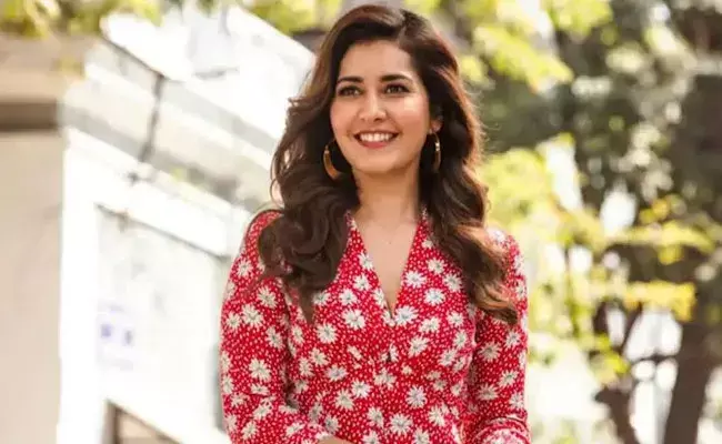 Raashi Khanna: నేను హీరోయిన్ కాదు కమెడియన్: రాశీ ఖన్నా Raashi Khanna: నేను హీరోయిన్ కాదు కమెడియన్: రాశీ ఖన్నా
