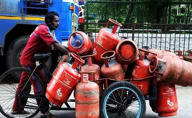LPG Connection: వినియోగదారుడికి భారం.. కొత్త గ్యాస్ కనెక్షన్
