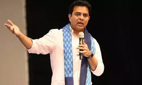 KTR: 10లక్షల ఉద్యోగాలపై స్పందించిన కేటీఆర్.. ప్రధానిపై విమర్శలు..