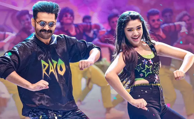 Bullet Song: తొలిసారి స్టెప్పేసిన సీనియర్ డైరెక్టర్.. బుల్లెట్ పాట క్రేజ్ అదిరిందిగా! Bullet Song: తొలిసారి స్టెప్పేసిన సీనియర్ డైరెక్టర్.. బుల్లెట్ పాట క్రేజ్ అదిరిందిగా!