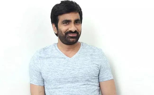 Ravi Teja: అరడజను సినిమాలతో రవితేజ.. మరో మూవీకి గ్రీన్ సిగ్నల్.. Ravi Teja: అరడజను సినిమాలతో రవితేజ.. మరో మూవీకి గ్రీన్ సిగ్నల్..