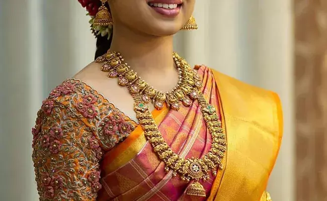 Gold and Silver Rates Today : భారీగా పెరిగిన బంగారం, వెండి ధరలు..