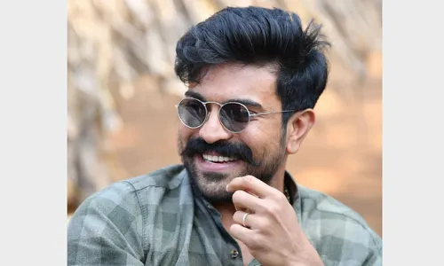 Ram Charan: మెగా ఫ్యాన్స్‌కు సర్‌ప్రైజ్.. సైలెంట్‌గా బాలీవుడ్ మూవీ పూర్తి చేసిన హీరో..