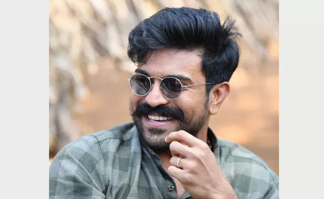 Ram Charan: మెగా ఫ్యాన్స్కు సర్ప్రైజ్.. సైలెంట్గా బాలీవుడ్ మూవీ పూర్తి చేసిన హీరో.. Ram Charan: మెగా ఫ్యాన్స్కు సర్ప్రైజ్.. సైలెంట్గా బాలీవుడ్ మూవీ పూర్తి చేసిన హీరో..