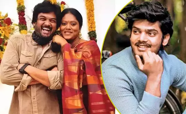 Akash Puri : ఐదారేళ్లు నరకం.. అమ్మానాన్న విడాకుల వార్తలపై స్పందించిన ఆకాష్.. Akash Puri : ఐదారేళ్లు నరకం.. అమ్మానాన్న విడాకుల వార్తలపై స్పందించిన ఆకాష్..
