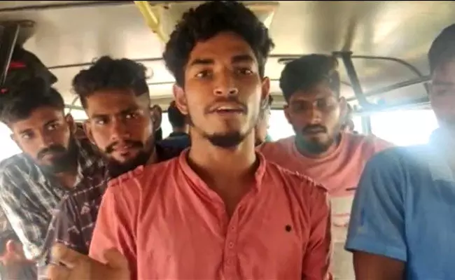 Agneepath Protest: అగ్నిపథ్ అల్లర్ల కేసు.. ఏపీలో ఆర్మీ అభ్యర్థులు అరెస్ట్.. Agneepath Protest: అగ్నిపథ్ అల్లర్ల కేసు.. ఏపీలో ఆర్మీ అభ్యర్థులు అరెస్ట్..