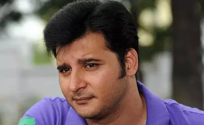 Hero Abbas: అబ్బాస్ రీ ఎంట్రీ.. త్వరలోనే ఆ హీరో సినిమాలో.. Hero Abbas: అబ్బాస్ రీ ఎంట్రీ.. త్వరలోనే ఆ హీరో సినిమాలో..