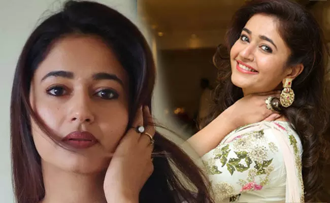 Poonam Bajwa: సింగిల్గా ఎందుకు ఉన్నారంటూ నెటిజన్ ప్రశ్న.. బాయ్ఫ్రెండ్తో ఫోటోతో షాకిచ్చిన నటి.. Poonam Bajwa: సింగిల్గా ఎందుకు ఉన్నారంటూ నెటిజన్ ప్రశ్న.. బాయ్ఫ్రెండ్తో ఫోటోతో షాకిచ్చిన నటి..