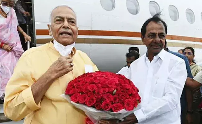 Yashwant Sinha: యశ్వంత్ సిన్హా సంచలన వ్యాఖ్యలు.. మోదీకి వ్యతిరేకంగా పోరాటం.. Yashwant Sinha: యశ్వంత్ సిన్హా సంచలన వ్యాఖ్యలు.. మోదీకి వ్యతిరేకంగా పోరాటం..