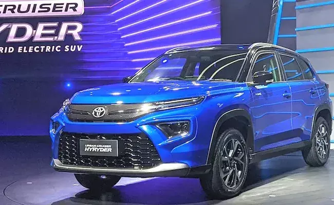 Toyota Urban Cruiser: టయోటా అర్బన్ క్రూయిజర్.. ఫీచర్లు, ధర చూస్తే..