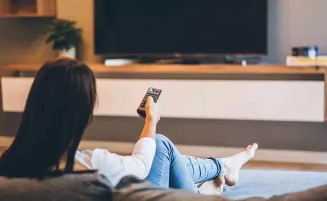 Divorce: టీవీ లేకపోతే భార్య ఉండదు.. విడాకులకు వింత కారణం..