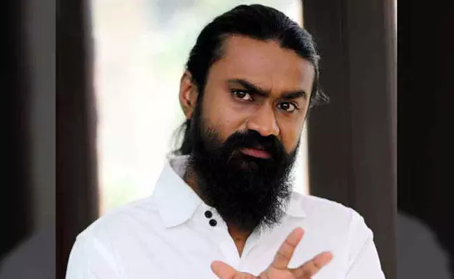 Rahul Ramakrishna: దమ్ముంటే సినిమా తీయండి అంటూ నటుడి ట్వీట్.. వెంటనే డిలీట్.. Rahul Ramakrishna: దమ్ముంటే సినిమా తీయండి అంటూ నటుడి ట్వీట్.. వెంటనే డిలీట్..